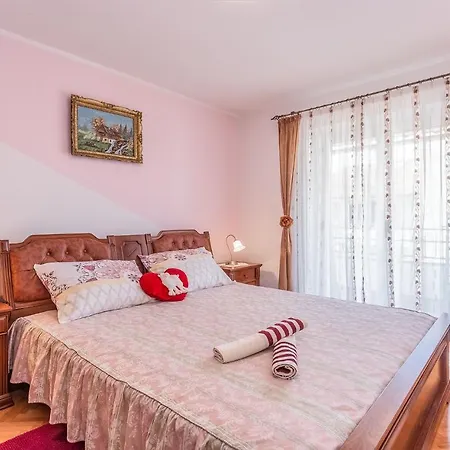 Ivana B4 N2 Apartment Poreč